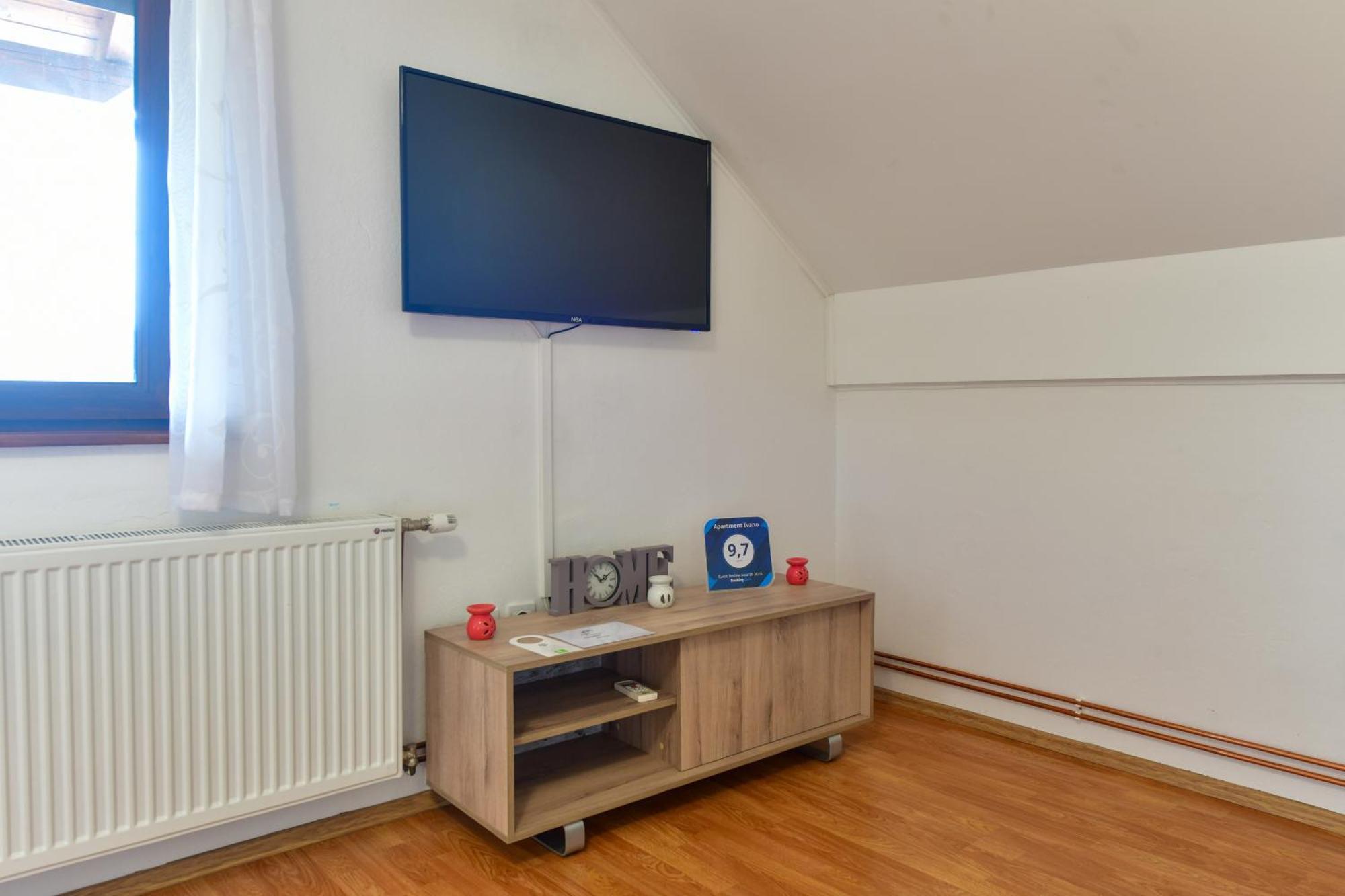Apartment Ivano Rakovica Exterior foto