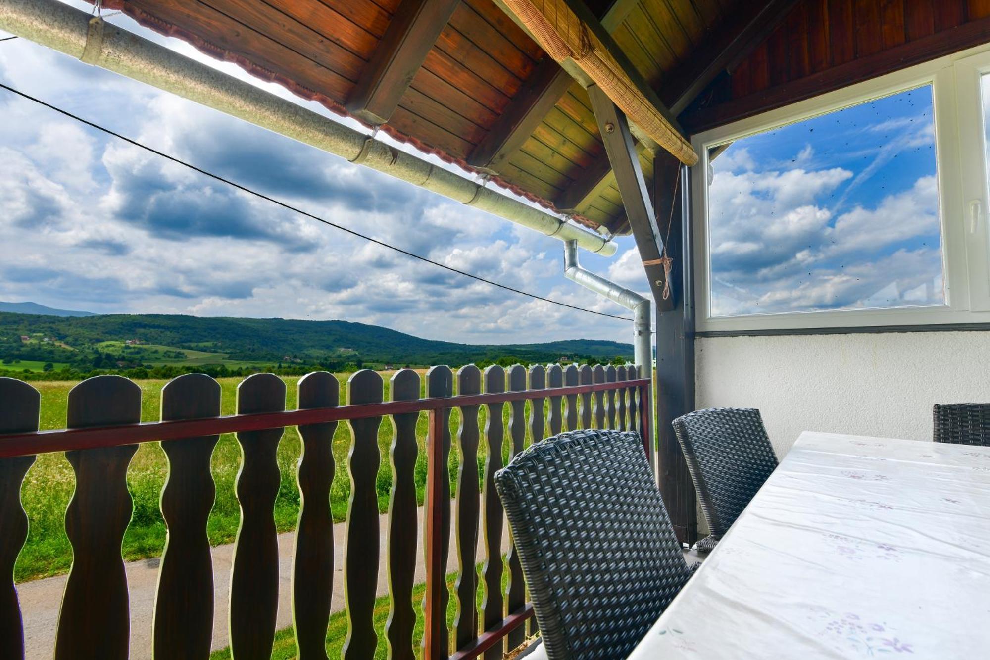 Apartment Ivano Rakovica Exterior foto